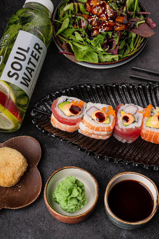 Sushi Supply Atmosphäre — modernes Sushi-Restaurant Hamburg